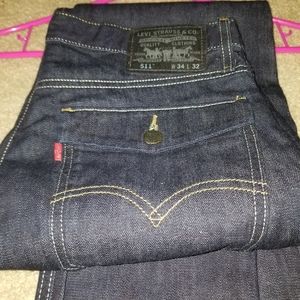 LEVI'S  511 Zip fly. NEW 34